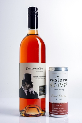 Castoro de Oro - Duetto Rose bottle and can